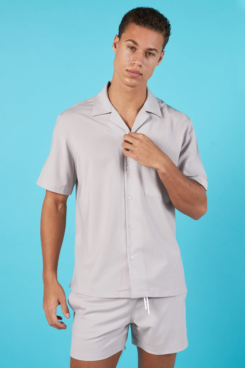 CAMISA GRIS PERLA MANGA CORTA 100% LANA - H&F - COLECCION - CAMISA GRIS PERLA MANGA CORTA 100% LANA - HFCTSS2501CH - CH -