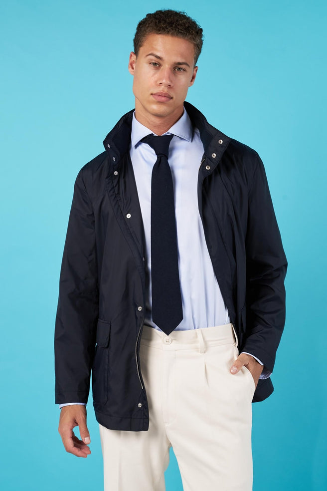 RAIN JACKET NAVY - H&F - CHAMARRA - Chamarra Azul Impermeable - HFJKSS2501XCH - XCH -