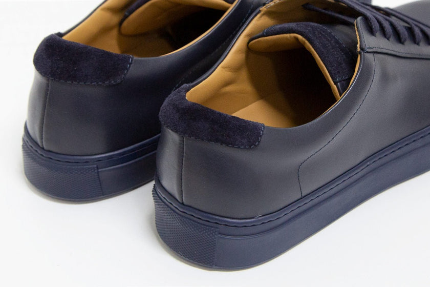 TENNIS DE PIEL AZUL MARINO - H&F - ZAPATOS - TENNIS DE PIEL AZUL MARINO - HFZPSS2201400 - 40 -