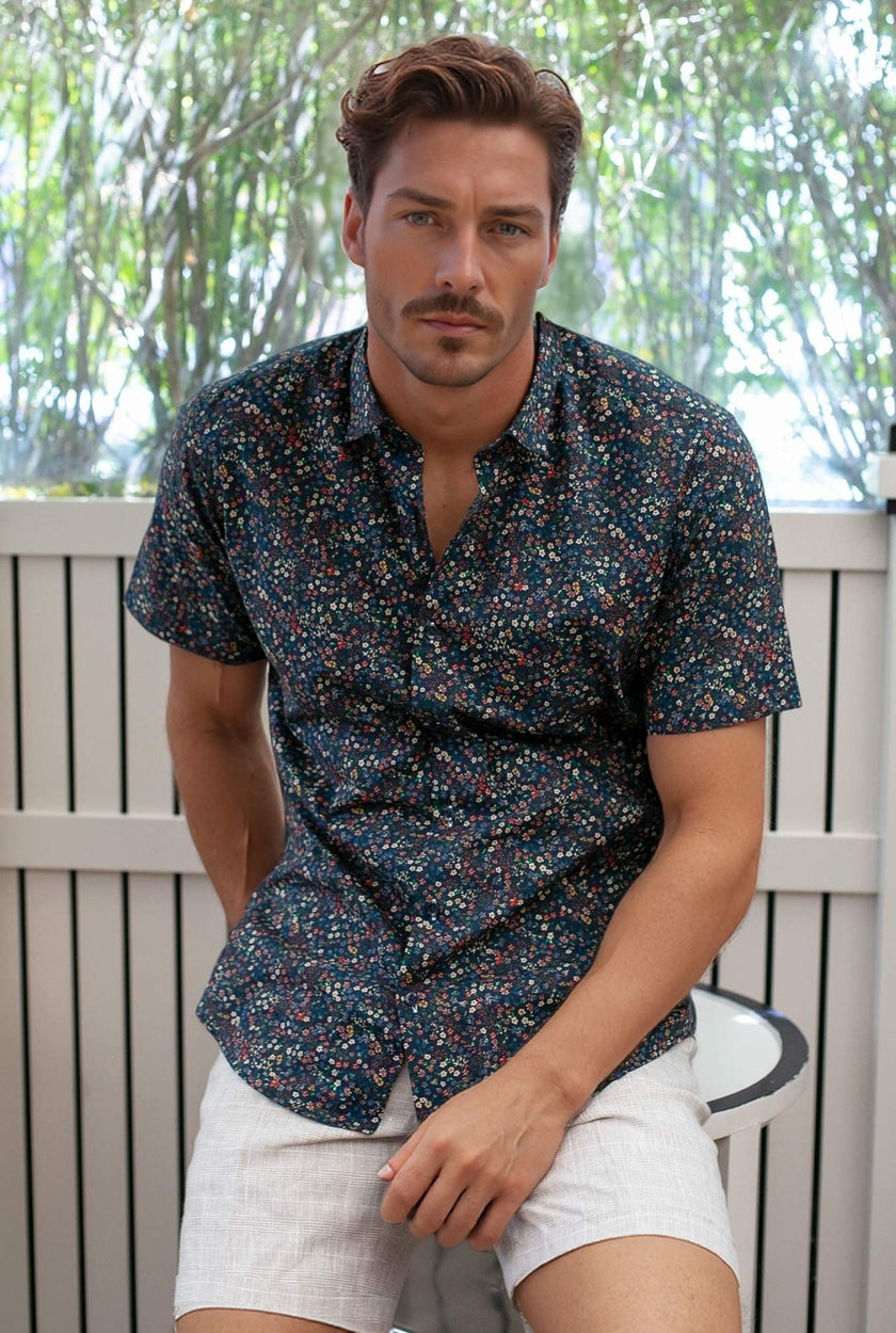 CAMISA AZUL NAVY CON ESTAMPADO DE FLORES MINIATURA - H&F - LIBERTY -