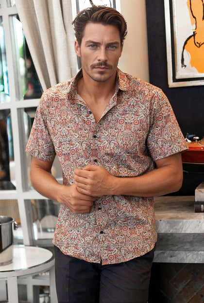 CAMISA CON ESTAMPADO PAISLEY COLOR VERDE Y DURAZNO - H&F - LIBERTY -