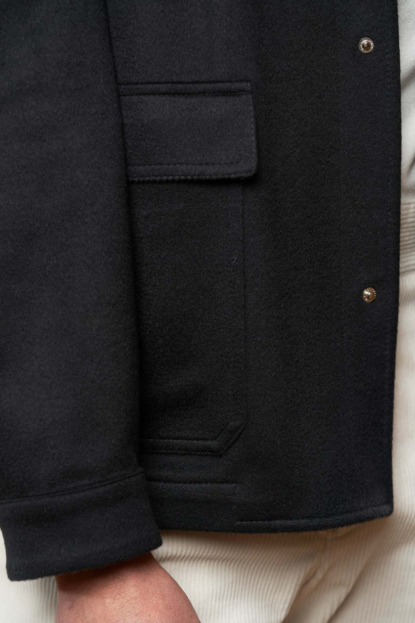 OVERSHIRT NEGRA DE CASHMERE - H&F - OVER SHIRT - OVERSHIRT NEGRA DE CASHMERE - HFJKAW24505CH - CH - 