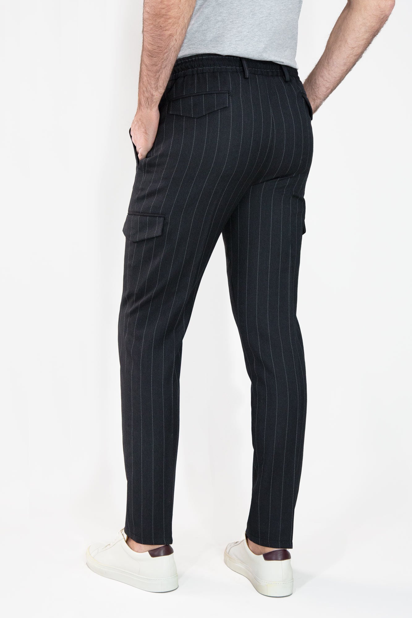 PANTALÓN GRIS OXFORD RAYA BLANCA CON JARETA - H&F - PANTALON - PANTALÓN GRIS OXFORD RAYA BLANCA CON JARETA - HFPTSS240238 - 38 - 