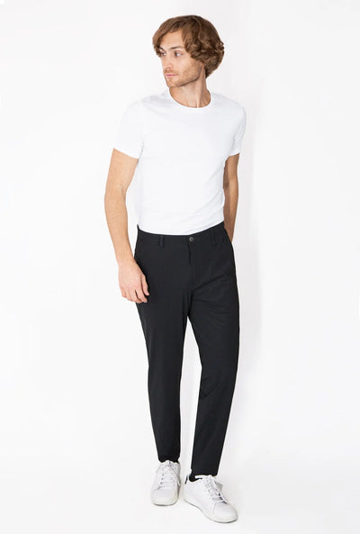 PANTALON NEGRO PERFORMANCE - H&F - PANTALON - PANTALON NEGRO PERFORMANCE - HFPPT010140 - 40 - 