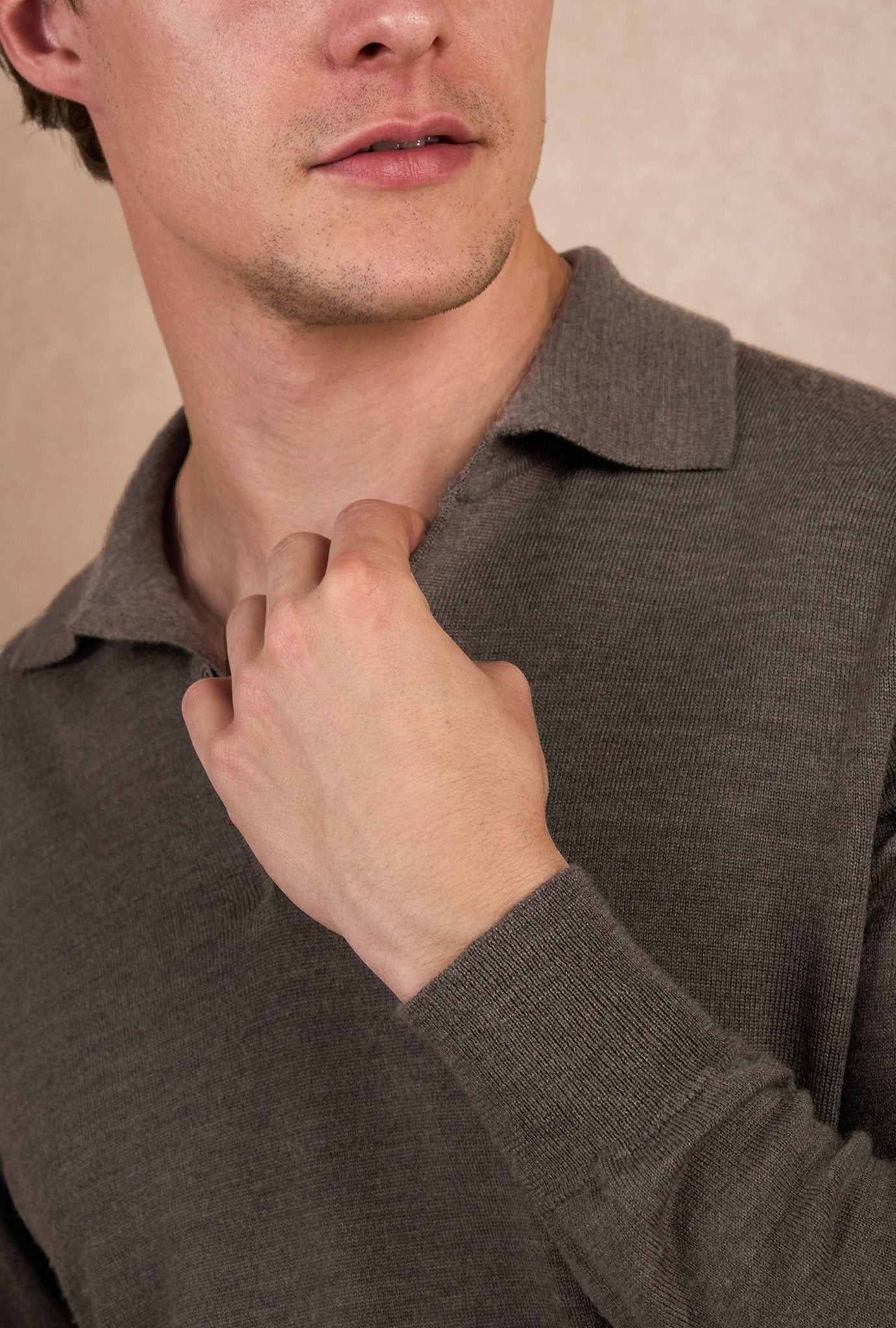 POLO LANA MERINO TAUPE - H&F - PLAYERA POLO - POLO LANA MERINO TAUPE - HFPOAW2502CH - CH - 