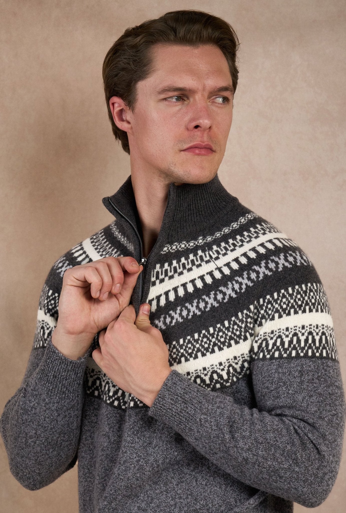 Sweater Gris Oxford con Cierre - H&F - SUETER - Sweater Gris Oxford con Cierre - HFSWAW2504CH - CH - 