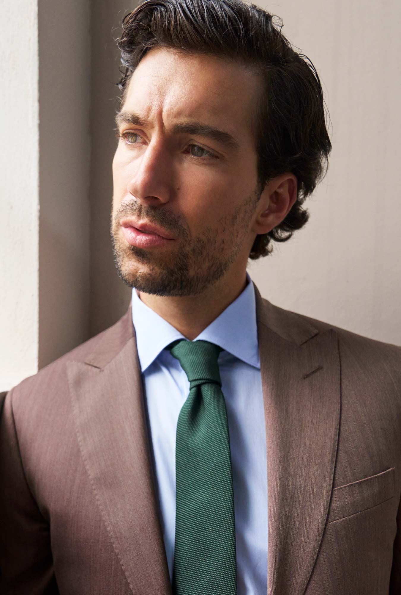 TRAJE CAFÉ TEJIDO DE PALMA - H&F - TRAJE - TRAJE CAFÉ TEJIDO DE PALMA - HFTTAW231046 - 46 - 