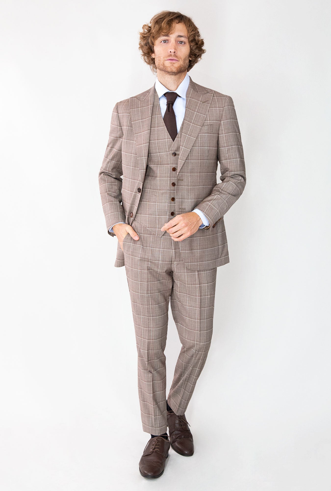 TRAJE DE 3 PIEZAS CAFÉ DE CUADROS - H&F - TRAJE - TRAJE DE 3 PIEZAS CAFÉ DE CUADROS - HFTTSS222444 - 44 - 