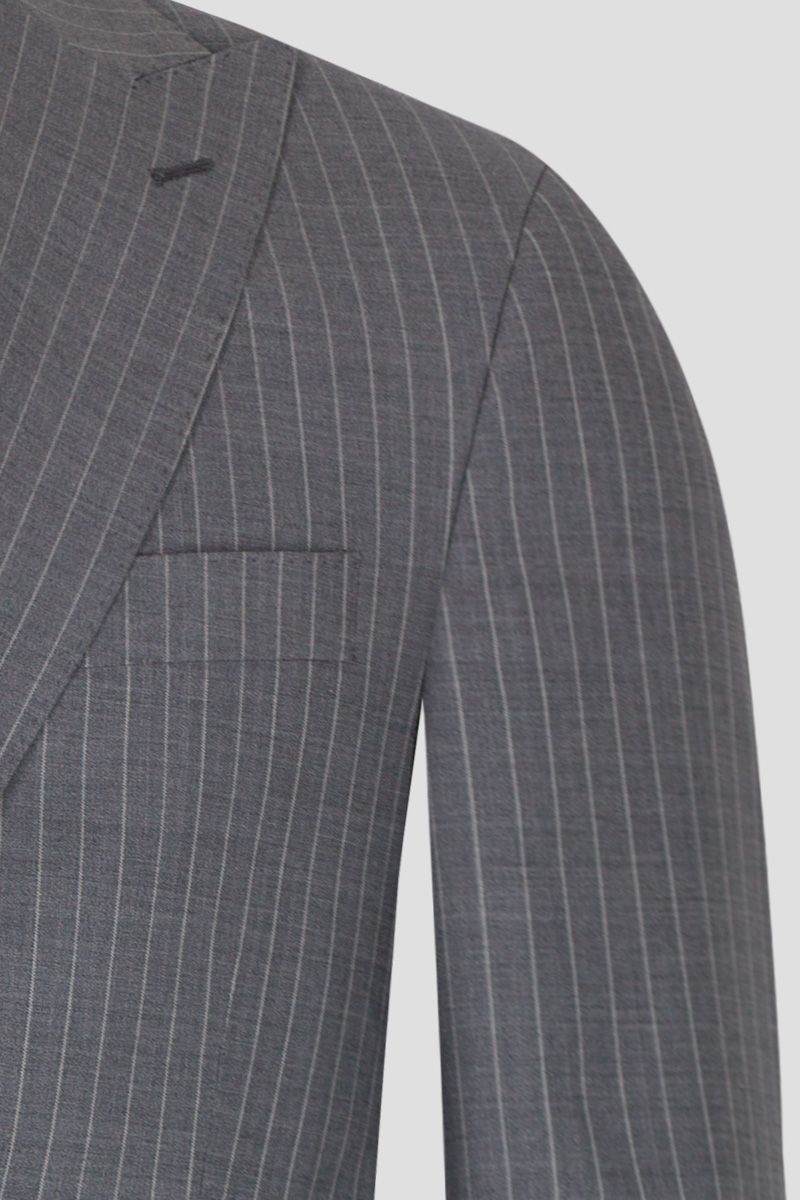 TRAJE GRIS RAYA DE GIS - Main Image